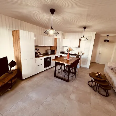 Le Perrault Elegance *